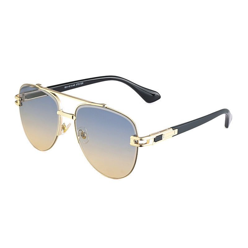 Aviator sunglasses in ruthenium metal and grey | GUCCI® US